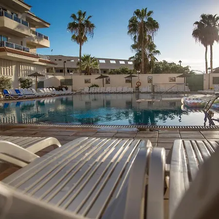 בית נופש Spacious In Playa De Americas With Pool *
