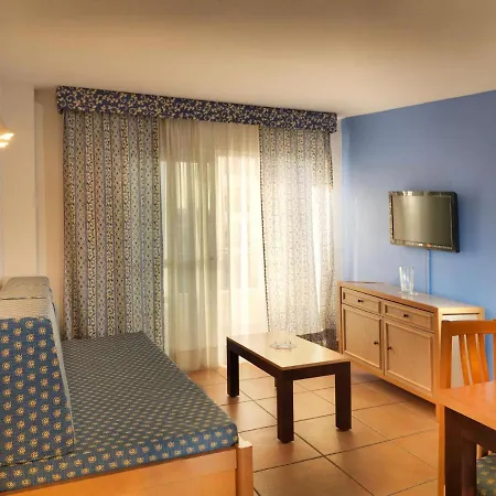 Spacious In Playa De Americas With Pool * プラヤ・デ・ラス・アメリカス